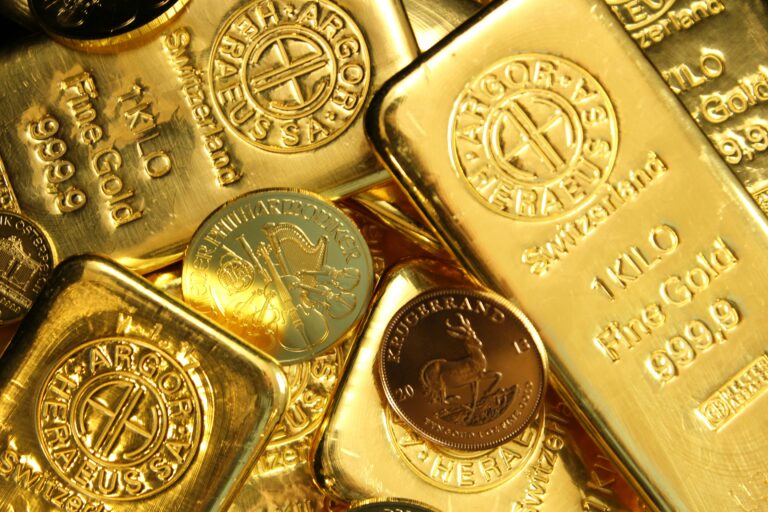 Gold: Why It Became So Valuable and Why People Still Trust It Over Currency